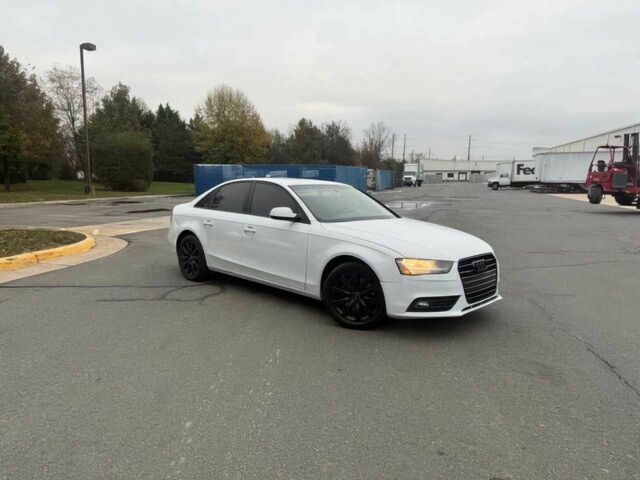 Белый Ауди А4, объемом двигателя 2 л и пробегом 85 тыс. км за 8900 $, фото 1 на Automoto.ua