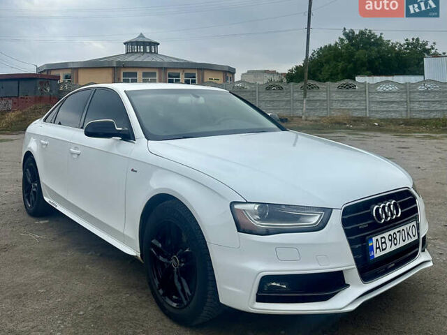 Белый Ауди А4, объемом двигателя 2 л и пробегом 200 тыс. км за 14500 $, фото 1 на Automoto.ua