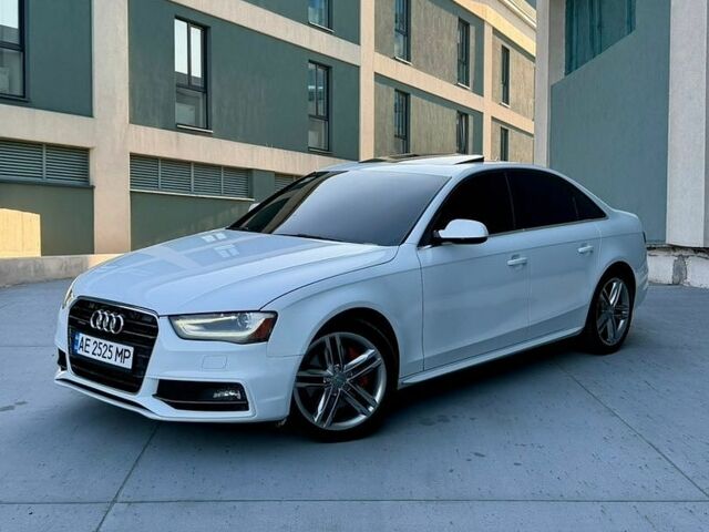 Белый Ауди А4, объемом двигателя 2 л и пробегом 204 тыс. км за 11500 $, фото 1 на Automoto.ua