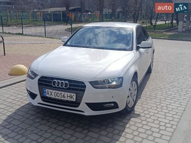 Белый Ауди А4, объемом двигателя 1.8 л и пробегом 218 тыс. км за 9950 $, фото 1 на Automoto.ua