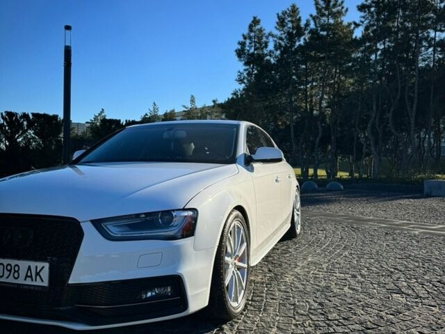 Білий Ауді А4, об'ємом двигуна 1.98 л та пробігом 143 тис. км за 13500 $, фото 1 на Automoto.ua