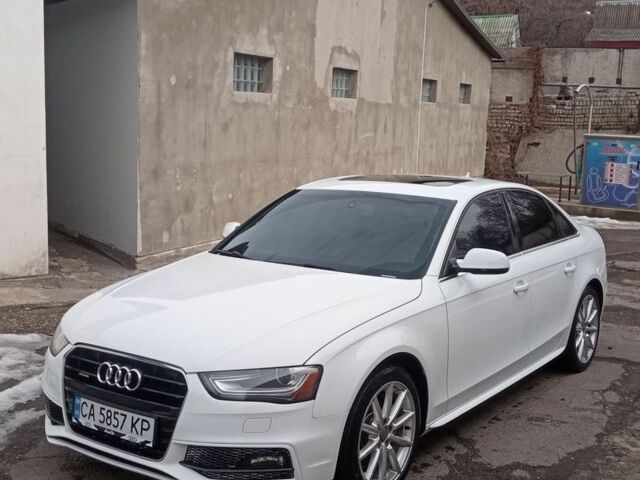 Белый Ауди А4, объемом двигателя 2 л и пробегом 177 тыс. км за 13600 $, фото 1 на Automoto.ua