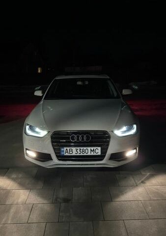 Білий Ауді А4, об'ємом двигуна 2.01 л та пробігом 100 тис. км за 14000 $, фото 1 на Automoto.ua