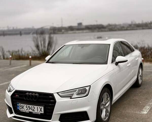 Білий Ауді А4, об'ємом двигуна 1.98 л та пробігом 163 тис. км за 17500 $, фото 1 на Automoto.ua