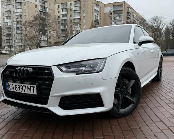 Белый Ауди А4, объемом двигателя 1.98 л и пробегом 167 тыс. км за 20000 $, фото 1 на Automoto.ua