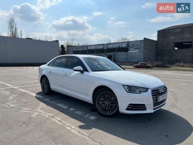 Белый Ауди А4, объемом двигателя 1.98 л и пробегом 195 тыс. км за 16800 $, фото 1 на Automoto.ua