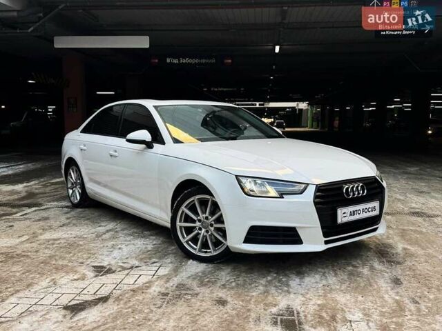 Білий Ауді А4, об'ємом двигуна 1.98 л та пробігом 150 тис. км за 17990 $, фото 1 на Automoto.ua