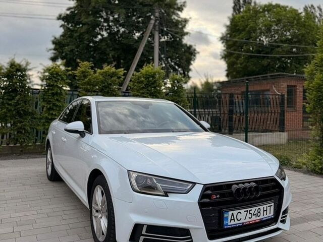 Белый Ауди А4, объемом двигателя 1.98 л и пробегом 153 тыс. км за 15900 $, фото 1 на Automoto.ua