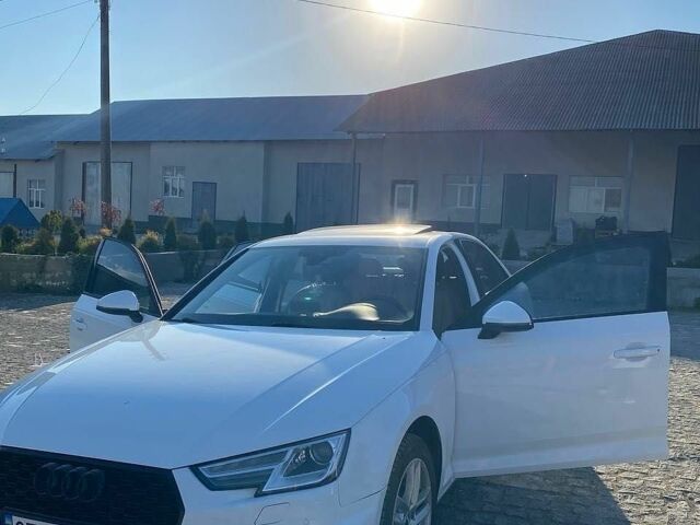 Белый Ауди А4, объемом двигателя 2 л и пробегом 150 тыс. км за 14300 $, фото 1 на Automoto.ua