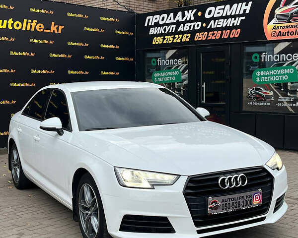 Білий Ауді А4, об'ємом двигуна 1.4 л та пробігом 180 тис. км за 16700 $, фото 1 на Automoto.ua