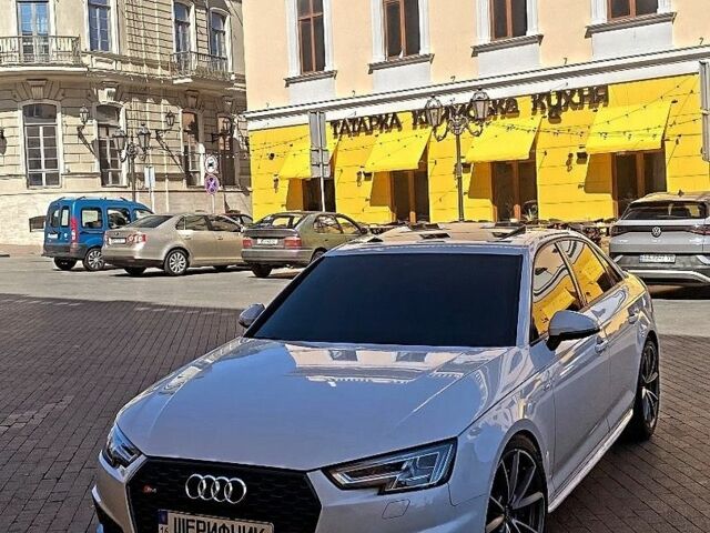 Білий Ауді А4, об'ємом двигуна 2 л та пробігом 142 тис. км за 20700 $, фото 1 на Automoto.ua
