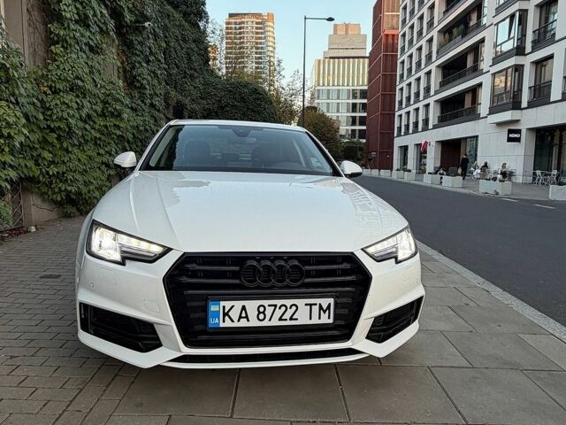 Белый Ауди А4, объемом двигателя 2 л и пробегом 170 тыс. км за 15500 $, фото 1 на Automoto.ua