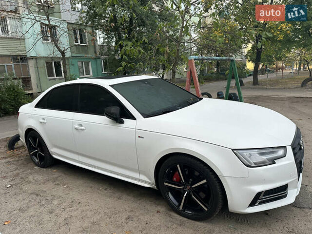 Білий Ауді А4, об'ємом двигуна 1.98 л та пробігом 134 тис. км за 18600 $, фото 1 на Automoto.ua