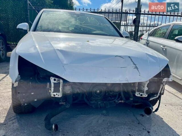 Белый Ауди А4, объемом двигателя 1.98 л и пробегом 103 тыс. км за 11000 $, фото 1 на Automoto.ua