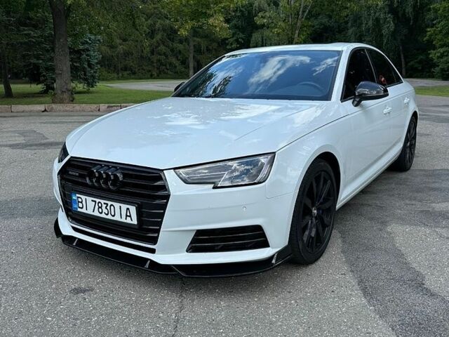 Белый Ауди А4, объемом двигателя 2 л и пробегом 132 тыс. км за 17500 $, фото 1 на Automoto.ua