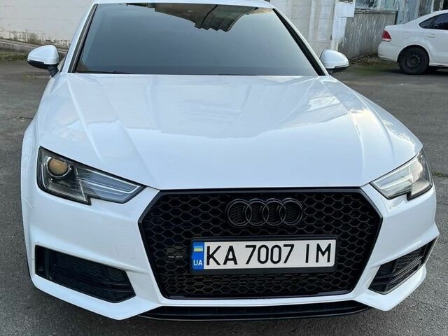 Белый Ауди А4, объемом двигателя 1.98 л и пробегом 221 тыс. км за 16000 $, фото 1 на Automoto.ua