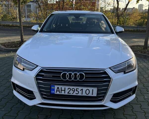 Белый Ауди А4, объемом двигателя 1.98 л и пробегом 112 тыс. км за 24000 $, фото 1 на Automoto.ua