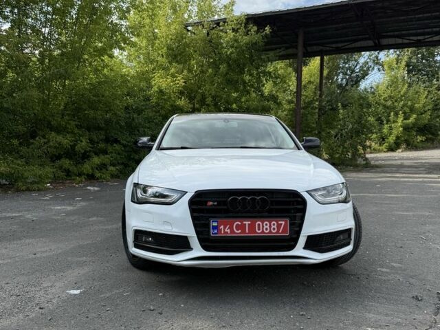 Белый Ауди А4, объемом двигателя 2 л и пробегом 108 тыс. км за 11997 $, фото 1 на Automoto.ua