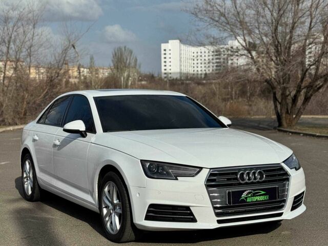 Белый Ауди А4, объемом двигателя 2 л и пробегом 91 тыс. км за 17500 $, фото 1 на Automoto.ua