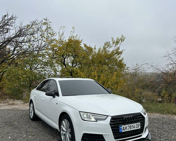 Белый Ауди А4, объемом двигателя 2 л и пробегом 82 тыс. км за 20000 $, фото 1 на Automoto.ua