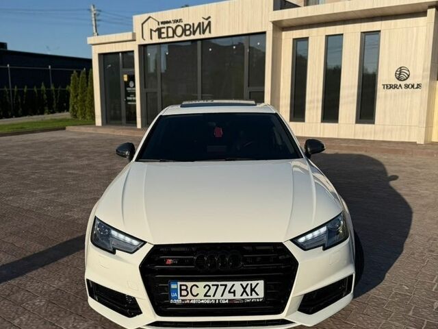 Білий Ауді А4, об'ємом двигуна 1.98 л та пробігом 112 тис. км за 17500 $, фото 1 на Automoto.ua