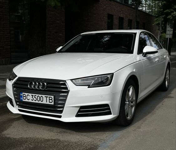 Білий Ауді А4, об'ємом двигуна 2 л та пробігом 144 тис. км за 15300 $, фото 1 на Automoto.ua