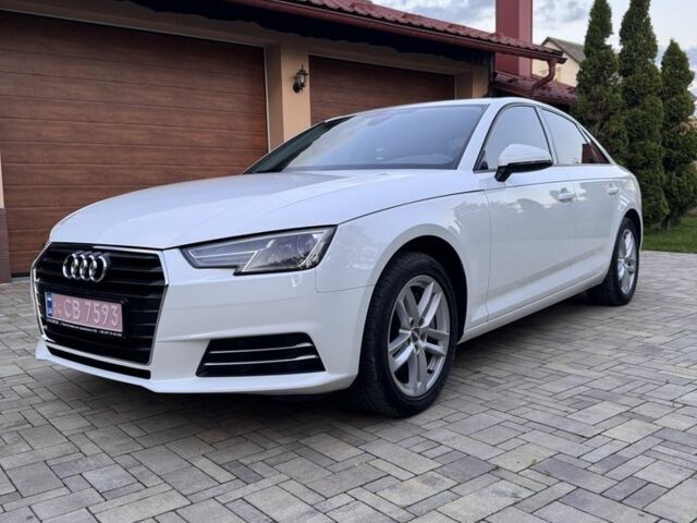 Белый Ауди А4, объемом двигателя 2 л и пробегом 202 тыс. км за 16700 $, фото 1 на Automoto.ua