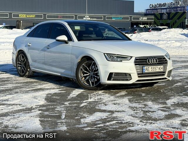 Белый Ауди А4, объемом двигателя 2 л и пробегом 720 тыс. км за 18500 $, фото 1 на Automoto.ua