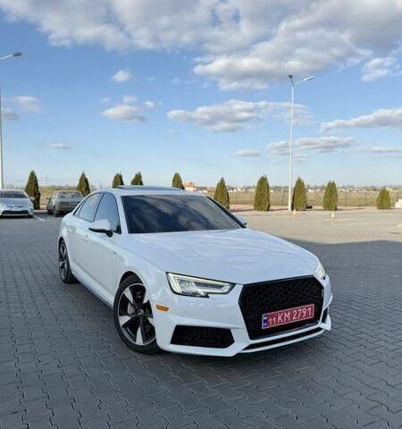 Белый Ауди А4, объемом двигателя 2 л и пробегом 211 тыс. км за 18300 $, фото 1 на Automoto.ua