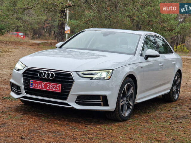 Белый Ауди А4, объемом двигателя 2 л и пробегом 169 тыс. км за 22500 $, фото 1 на Automoto.ua