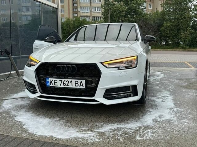 Білий Ауді А4, об'ємом двигуна 1.98 л та пробігом 122 тис. км за 17000 $, фото 1 на Automoto.ua