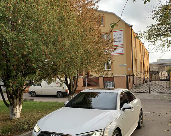 Белый Ауди А4, объемом двигателя 1.98 л и пробегом 149 тыс. км за 17700 $, фото 1 на Automoto.ua