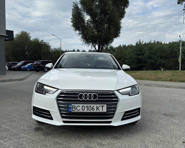 Білий Ауді А4, об'ємом двигуна 1.98 л та пробігом 112 тис. км за 22700 $, фото 1 на Automoto.ua