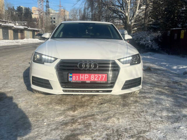 Белый Ауди А4, объемом двигателя 1.98 л и пробегом 140 тыс. км за 17500 $, фото 1 на Automoto.ua