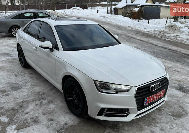 Белый Ауди А4, объемом двигателя 1.98 л и пробегом 175 тыс. км за 16200 $, фото 1 на Automoto.ua