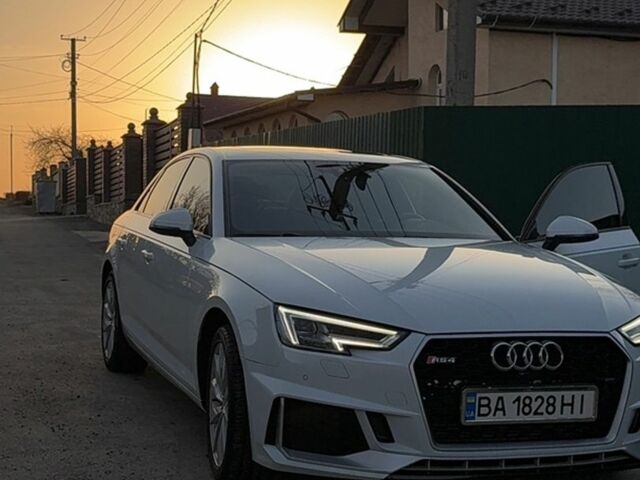 Білий Ауді А4, об'ємом двигуна 1.98 л та пробігом 41 тис. км за 16400 $, фото 1 на Automoto.ua