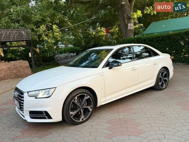 Білий Ауді А4, об'ємом двигуна 2 л та пробігом 140 тис. км за 15500 $, фото 1 на Automoto.ua