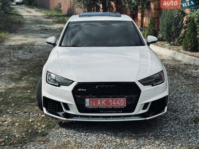 Белый Ауди А4, объемом двигателя 1.98 л и пробегом 170 тыс. км за 17500 $, фото 1 на Automoto.ua