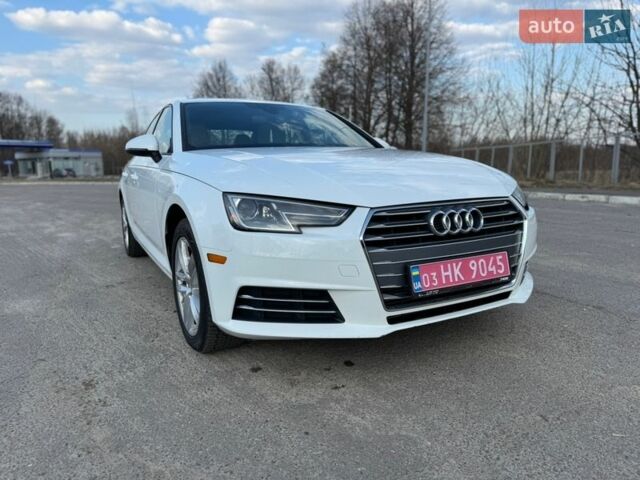 Белый Ауди А4, объемом двигателя 2 л и пробегом 166 тыс. км за 15500 $, фото 1 на Automoto.ua