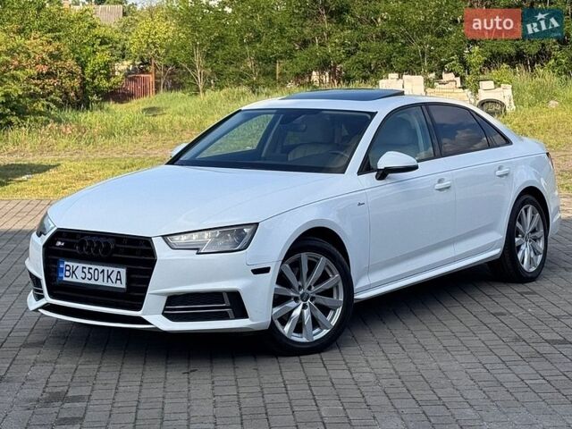 Белый Ауди А4, объемом двигателя 2 л и пробегом 222 тыс. км за 11700 $, фото 1 на Automoto.ua
