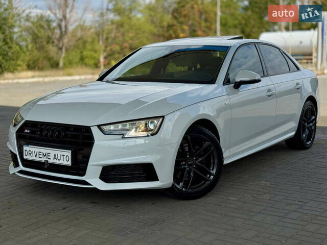Белый Ауди А4, объемом двигателя 1.98 л и пробегом 173 тыс. км за 17299 $, фото 1 на Automoto.ua