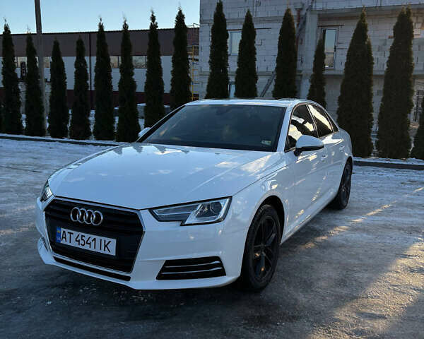 Белый Ауди А4, объемом двигателя 1.98 л и пробегом 151 тыс. км за 17300 $, фото 1 на Automoto.ua