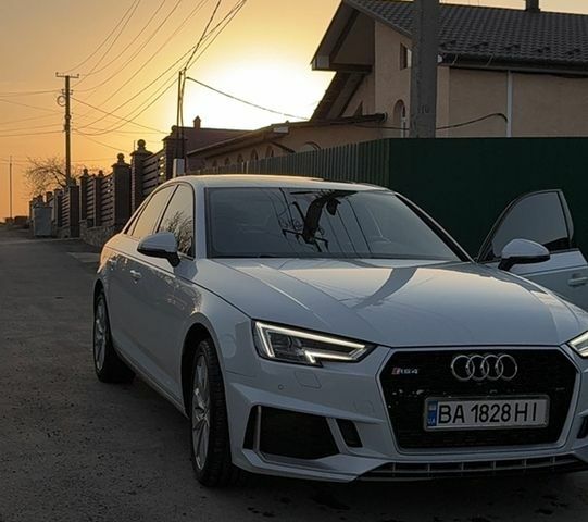 Белый Ауди А4, объемом двигателя 1.98 л и пробегом 41 тыс. км за 16400 $, фото 1 на Automoto.ua