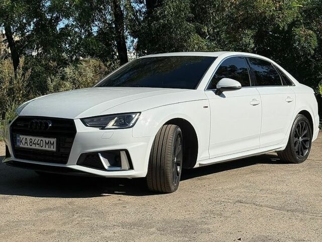 Білий Ауді А4, об'ємом двигуна 2 л та пробігом 99 тис. км за 19999 $, фото 1 на Automoto.ua