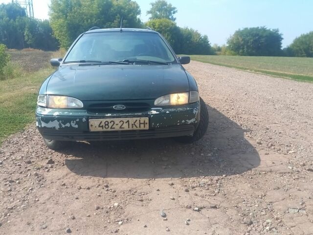 Білий Ауді А4, об'ємом двигуна 1.98 л та пробігом 129 тис. км за 17800 $, фото 1 на Automoto.ua
