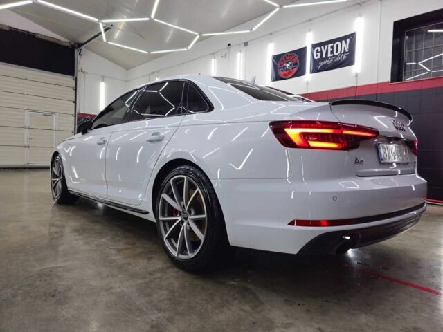Білий Ауді А4, об'ємом двигуна 2 л та пробігом 64 тис. км за 18500 $, фото 1 на Automoto.ua