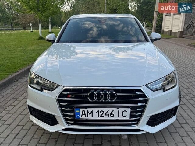 Білий Ауді А4, об'ємом двигуна 1.98 л та пробігом 170 тис. км за 17750 $, фото 1 на Automoto.ua