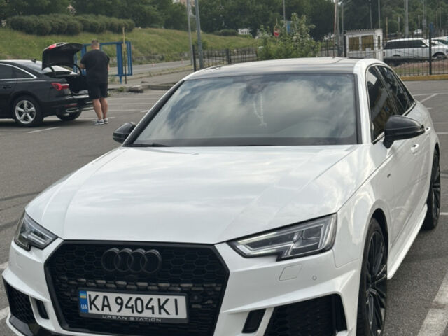 Белый Ауди А4, объемом двигателя 2 л и пробегом 170 тыс. км за 19500 $, фото 1 на Automoto.ua