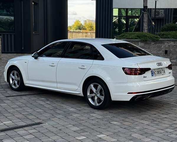Ауді А4 2018 у Києві на Automoto.ua Білий Ауді А4, об'ємом двигуна 1.98 л та пробігом 96 тис. км за 19999 $, фото 1 на Automoto.ua
