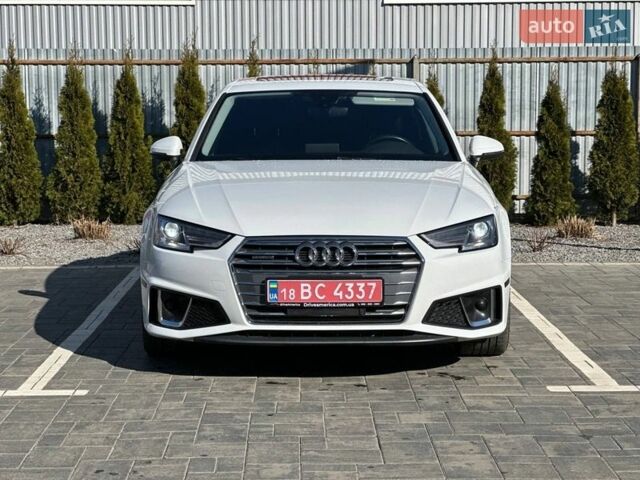 Білий Ауді А4, об'ємом двигуна 2 л та пробігом 88 тис. км за 18500 $, фото 1 на Automoto.ua